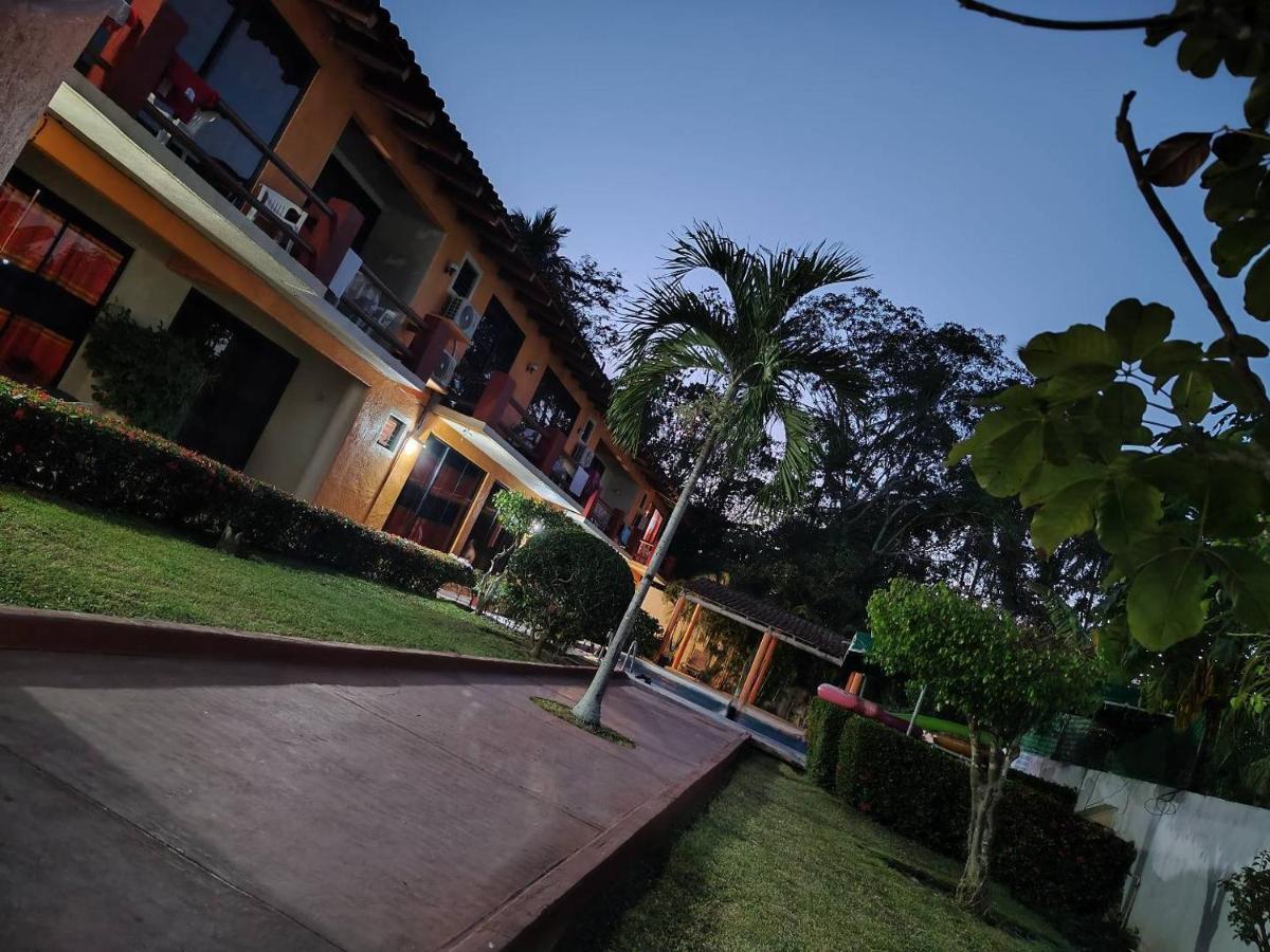Hotel J.B. Zihuatanejo Zewnętrze zdjęcie