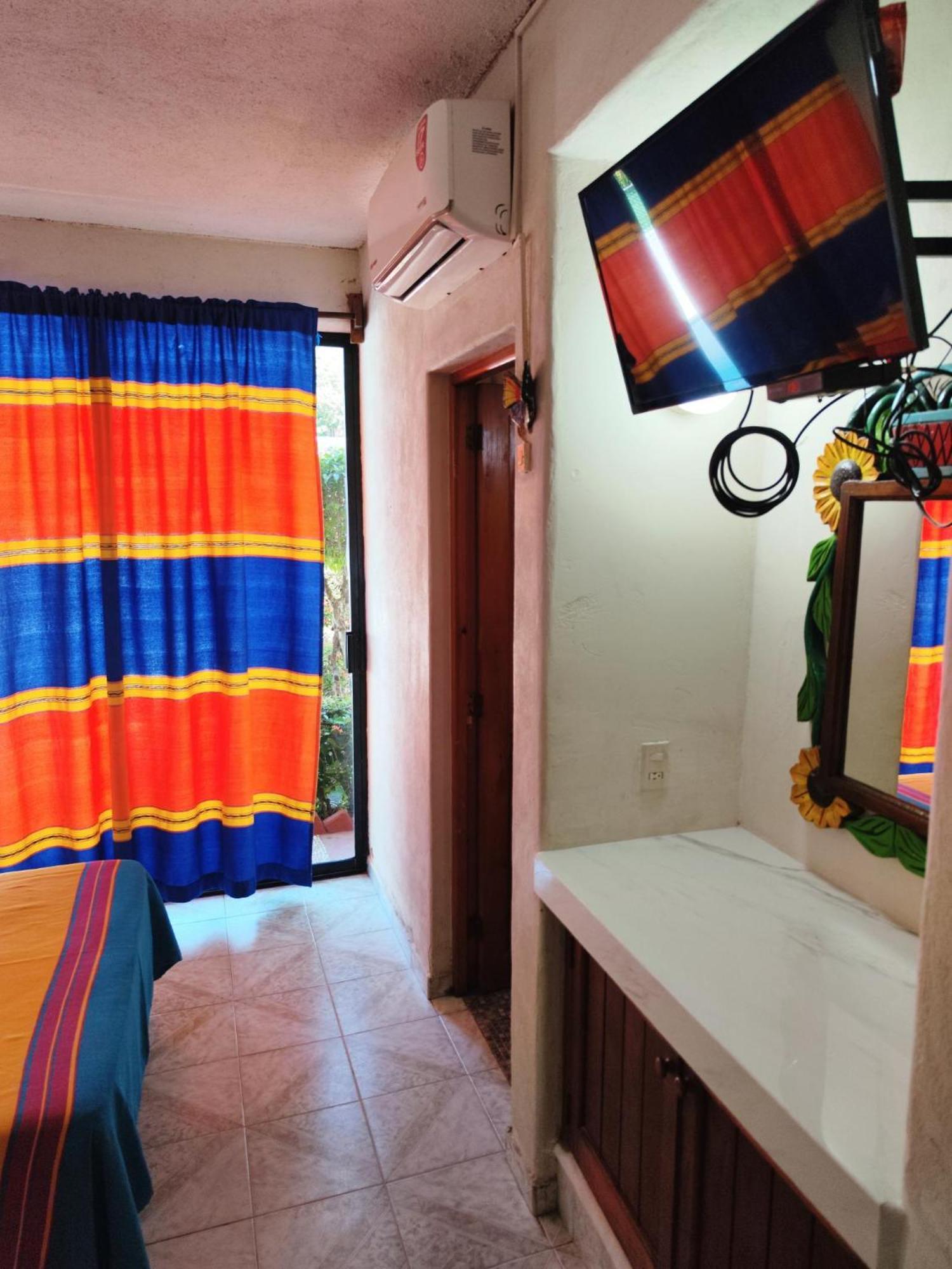 Hotel J.B. Zihuatanejo Zewnętrze zdjęcie