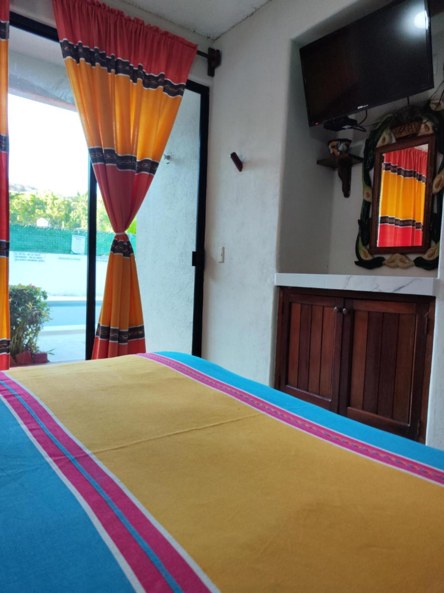 Hotel J.B. Zihuatanejo Zewnętrze zdjęcie
